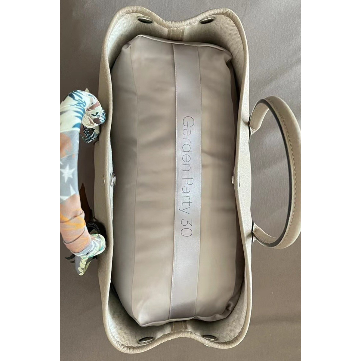 Passend für H Garden Party 30  – Handbags Bewertung und Preis