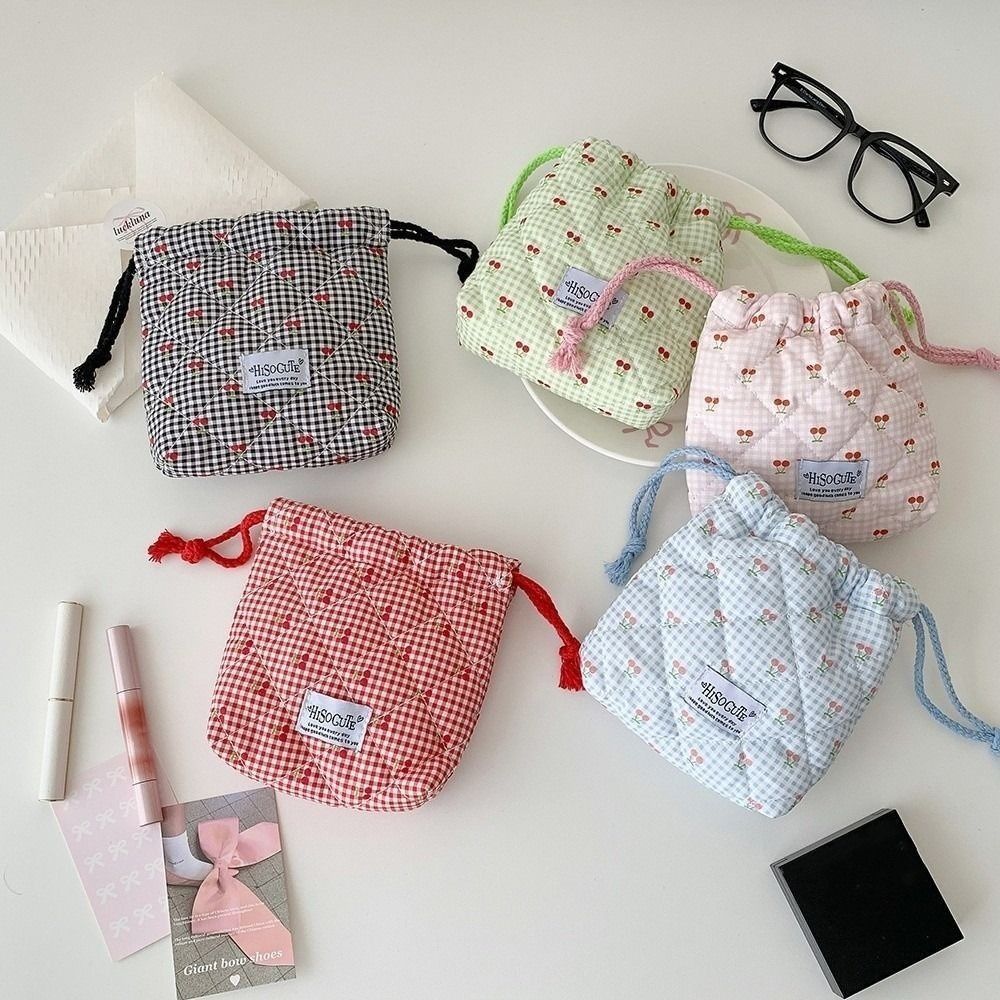 Neue Kirsch-Kordelzugtasche, M – Cosmetic Bags Bewertung und Preis